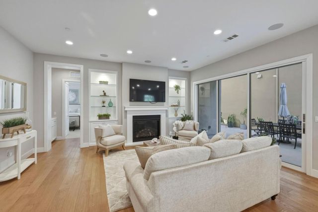 3103 Mena, San Mateo, CA 94403