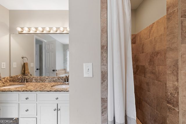 111 The Vinings, Macon, GA 31210