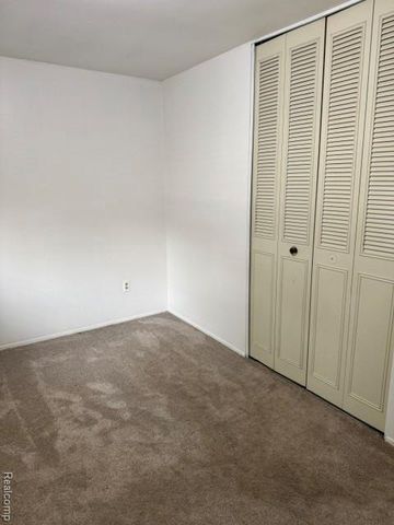 11551 Metter Avenue, Warren, MI 48089