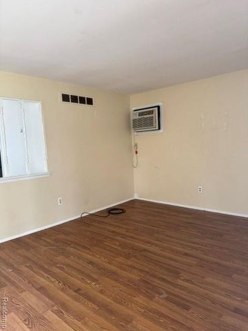 11551 Metter Avenue, Warren, MI 48089