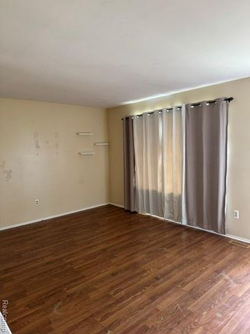 11551 Metter Avenue, Warren, MI 48089