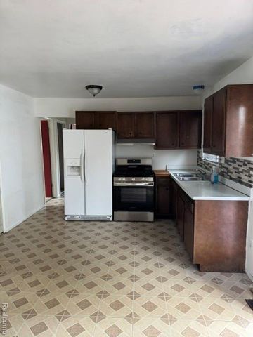 11551 Metter Avenue, Warren, MI 48089