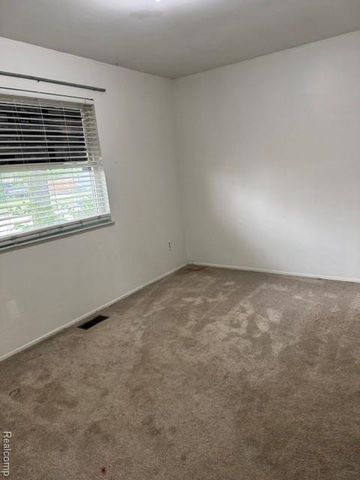 11551 Metter Avenue, Warren, MI 48089