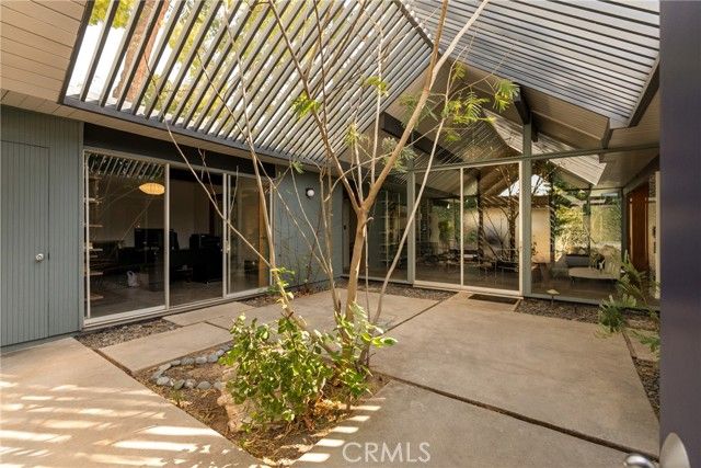 17136 Nanette, Granada Hills (los Angeles), CA 91344