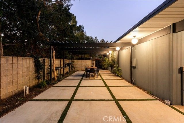 17136 Nanette, Granada Hills (los Angeles), CA 91344