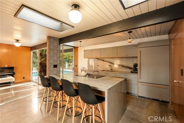 17136 Nanette, Granada Hills (los Angeles), CA 91344