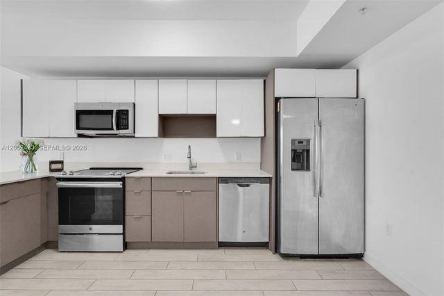 321 NE 26th St 605, Miami, FL 33137