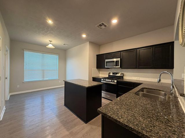 1841 Basin Trail, Brenham, TX 77833