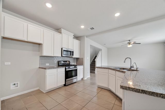 2903 Painted Sunrise Trail, Houston, TX 77045