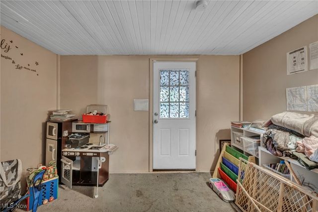 862 Keystone Drive, Cleveland Heights, OH 44121