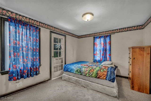 862 Keystone Drive, Cleveland Heights, OH 44121