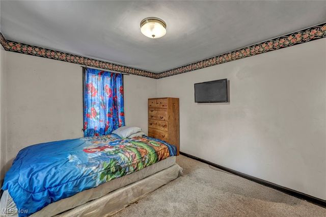 862 Keystone Drive, Cleveland Heights, OH 44121