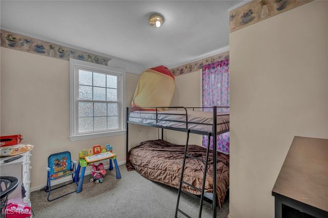 862 Keystone Drive, Cleveland Heights, OH 44121