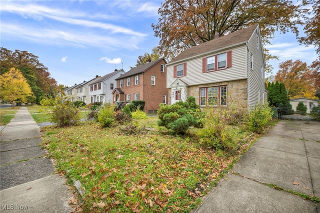 862 Keystone Drive, Cleveland Heights, OH 44121