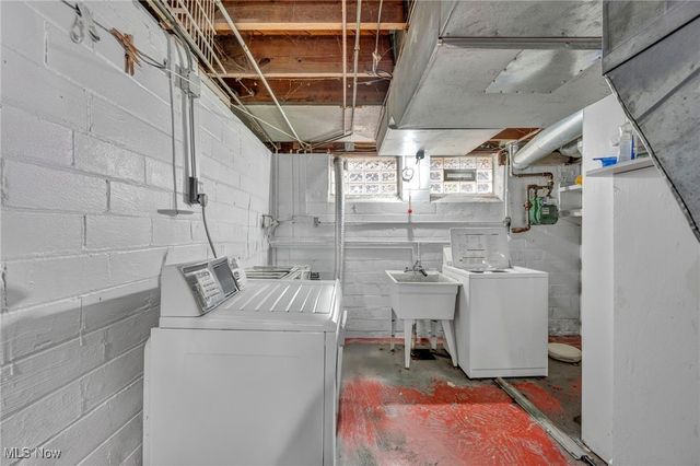 862 Keystone Drive, Cleveland Heights, OH 44121