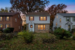 862 Keystone Drive, Cleveland Heights, OH 44121
