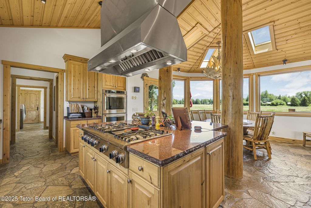 450 E OATGRASS Road, Jackson, WY 83001 photo 14