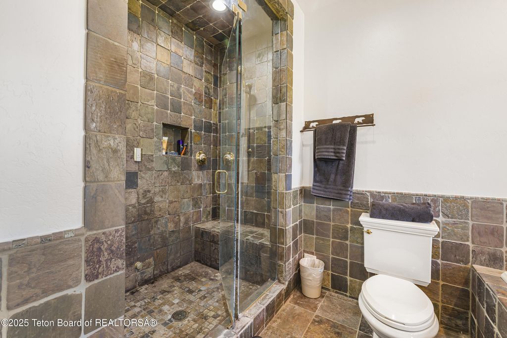 450 E OATGRASS Road, Jackson, WY 83001 photo 23