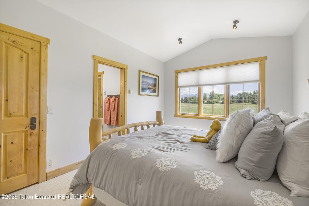 450 E OATGRASS Road, Jackson, WY 83001 photo 30