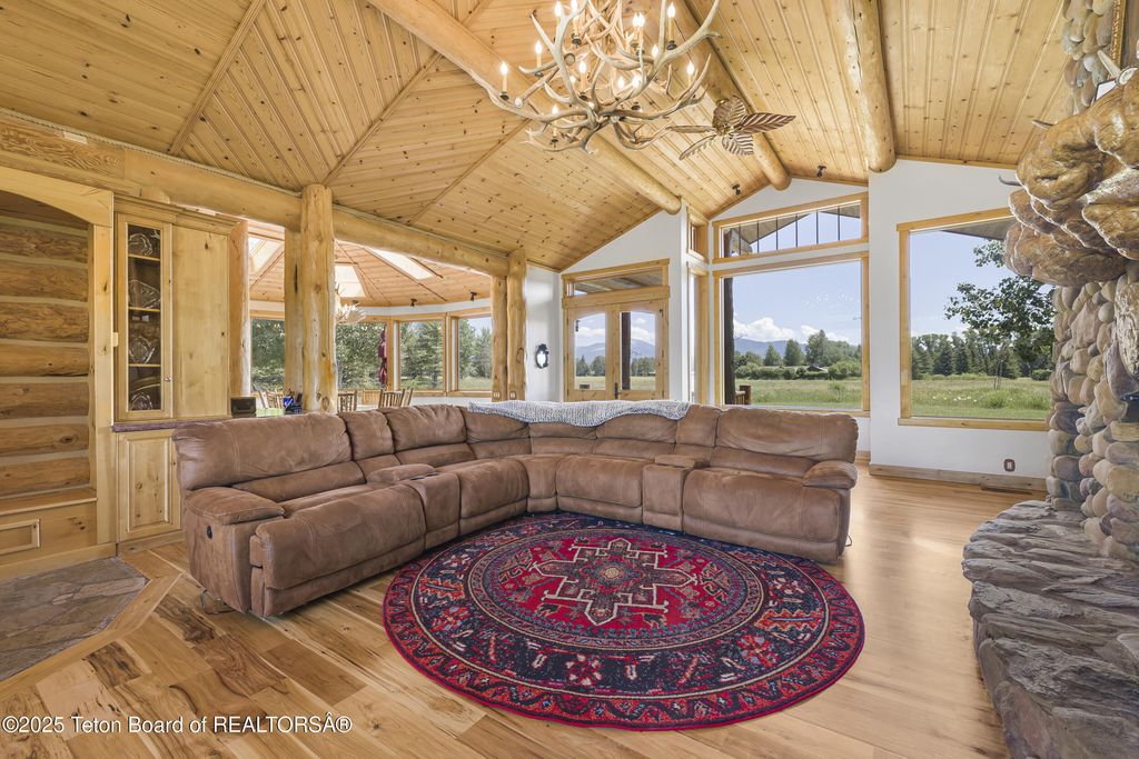 450 E OATGRASS Road, Jackson, WY 83001 photo 8