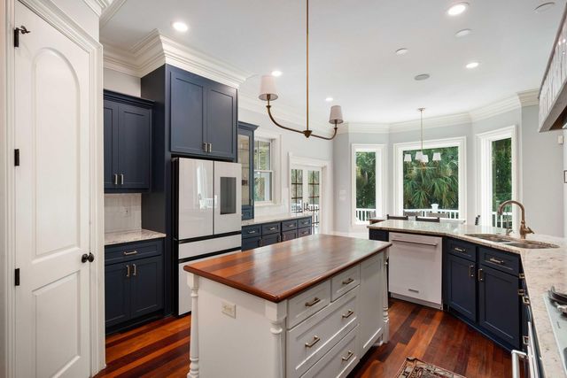 301 Indigo Bay Circle, Mount Pleasant, SC 29464