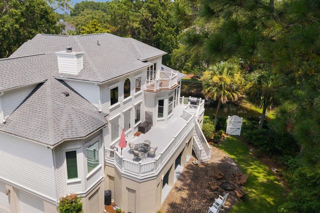 301 Indigo Bay Circle, Mount Pleasant, SC 29464