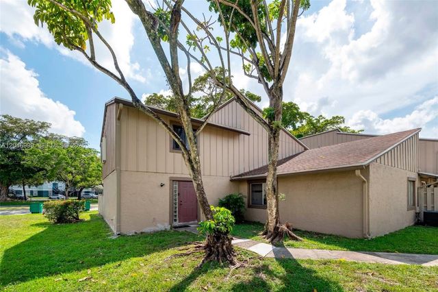 2201 NW 56th Avenue 4A, Lauderhill, FL 33313