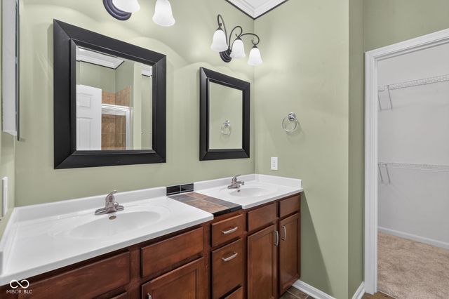 12559 Broadmoor Court S, Fishers, IN 46037