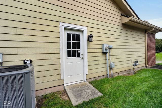 12559 Broadmoor Court S, Fishers, IN 46037