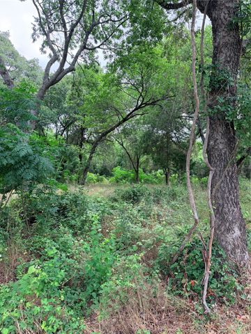 2305 County Road 425c, Cleburne, TX 76031