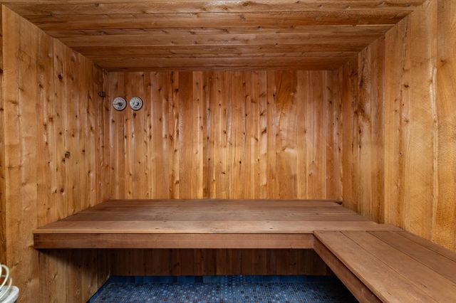 1322 7th Street SW, Rochester, MN 55902