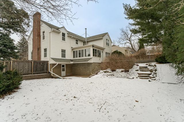 1322 7th Street SW, Rochester, MN 55902