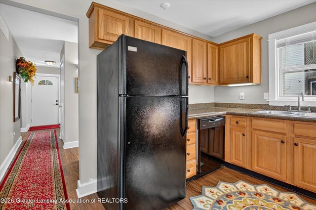 518 S Butler Boulevard, Lansing, MI 48915