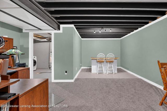 518 S Butler Boulevard, Lansing, MI 48915