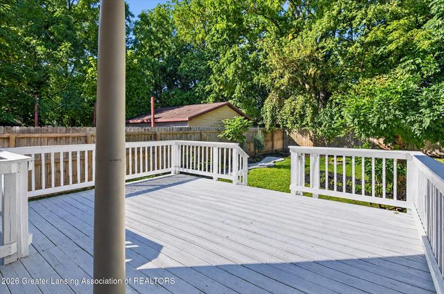 518 S Butler Boulevard, Lansing, MI 48915