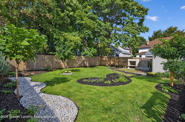 518 S Butler Boulevard, Lansing, MI 48915