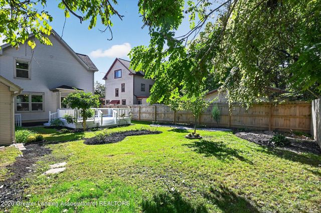 518 S Butler Boulevard, Lansing, MI 48915