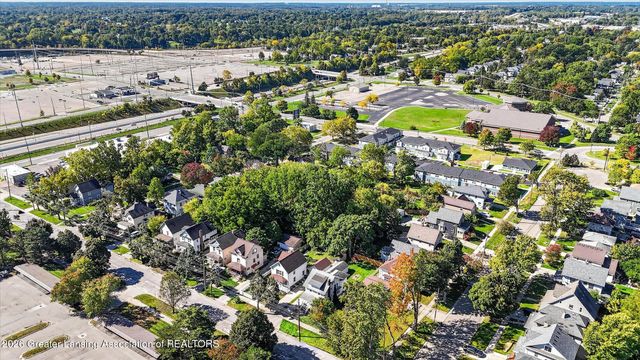 518 S Butler Boulevard, Lansing, MI 48915