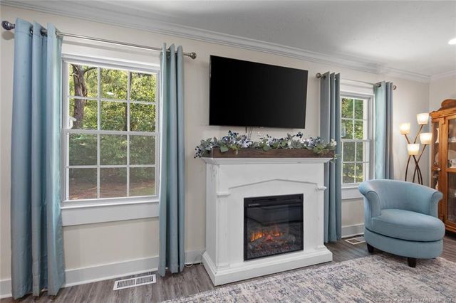 7493 Glen Raven Drive, Fayetteville, NC 28306