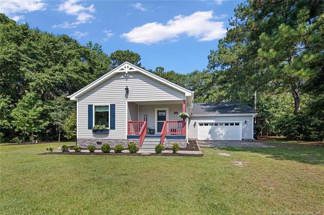 7493 Glen Raven Drive, Fayetteville, NC 28306