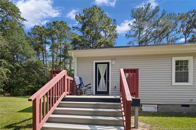 7493 Glen Raven Drive, Fayetteville, NC 28306