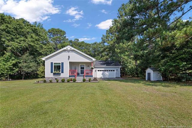 7493 Glen Raven Drive, Fayetteville, NC 28306