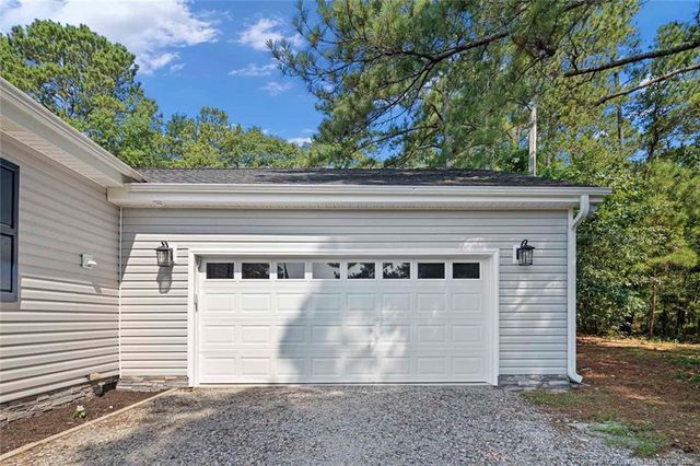 7493 Glen Raven Drive, Fayetteville, NC 28306