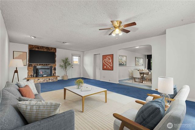 1935 Dogwood Dr. SE, Auburn, WA 98092