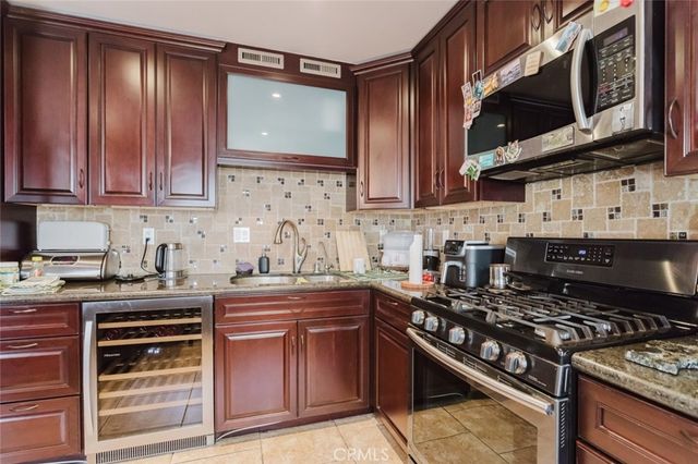 8016 Via Verona, Burbank, CA 91504
