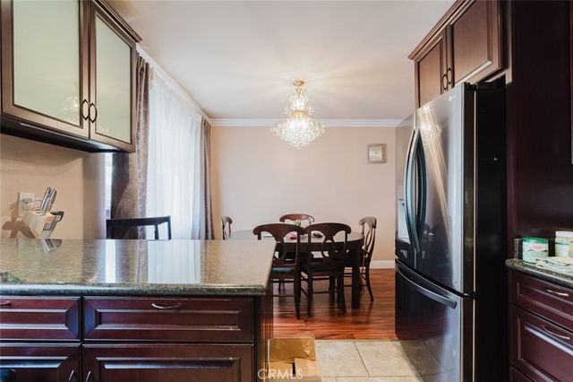 8016 Via Verona, Burbank, CA 91504