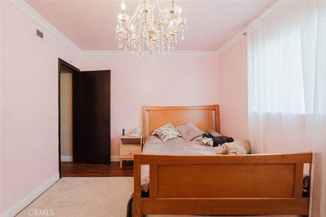 8016 Via Verona, Burbank, CA 91504