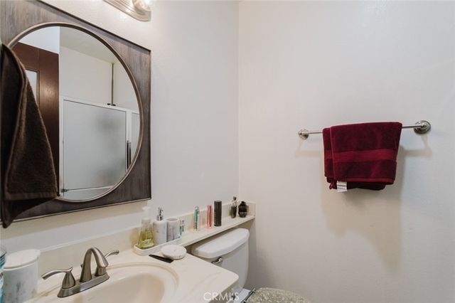 8016 Via Verona, Burbank, CA 91504