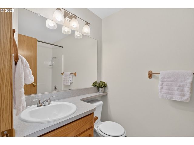 13218 Ne 24TH St, Vancouver, WA 98684