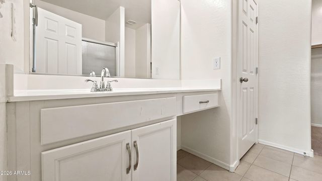 12736 W MIDWAY Avenue, Glendale, AZ 85307